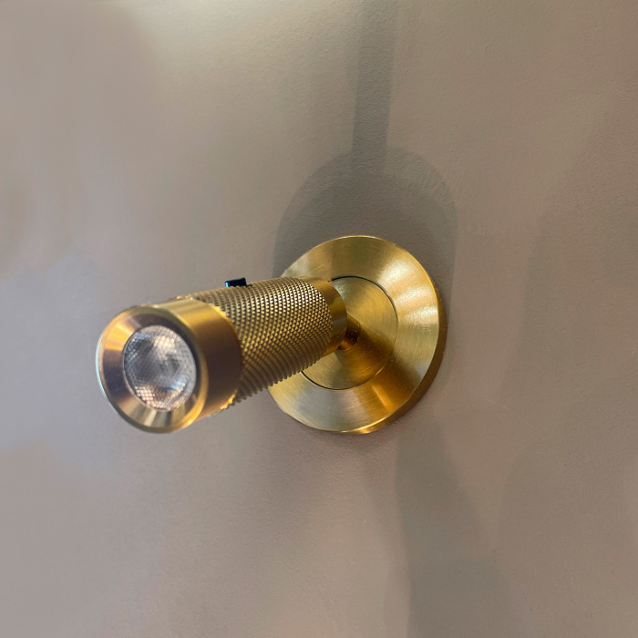 Спот Favourite 4277-1W