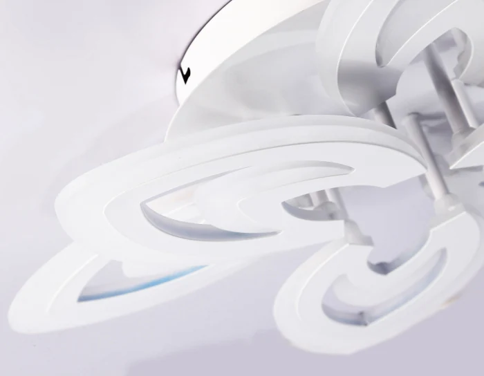 Потолочный светодиодный светильник с пультом Ambrella light FA4546