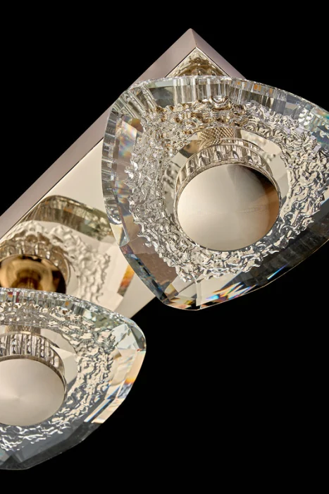 Настенный светильник Leon Iris LE7913/2W Gold