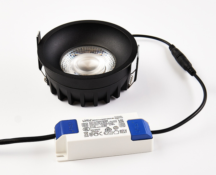 Встраиваемый светильник влагозащищенный Italline IT08-8042 black 3000K