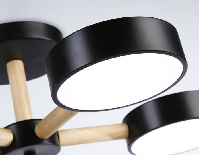 Потолочный светодиодный светильник с пультом Ambrella light FL4828