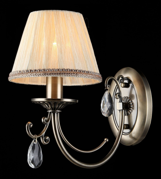 Бра Maytoni RC093-WL-01-R