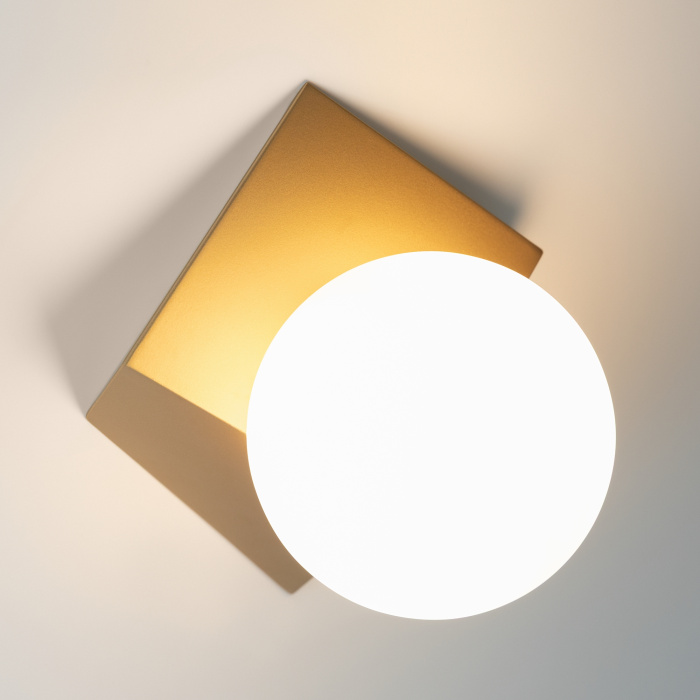 Настенный светильник Maytoni Cubeo MOD445WL-01BS