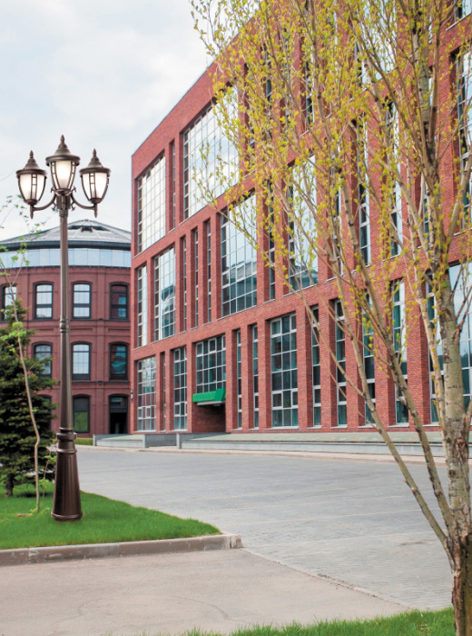 Садово-парковый светильник Maytoni Rivoli O026FL-03B