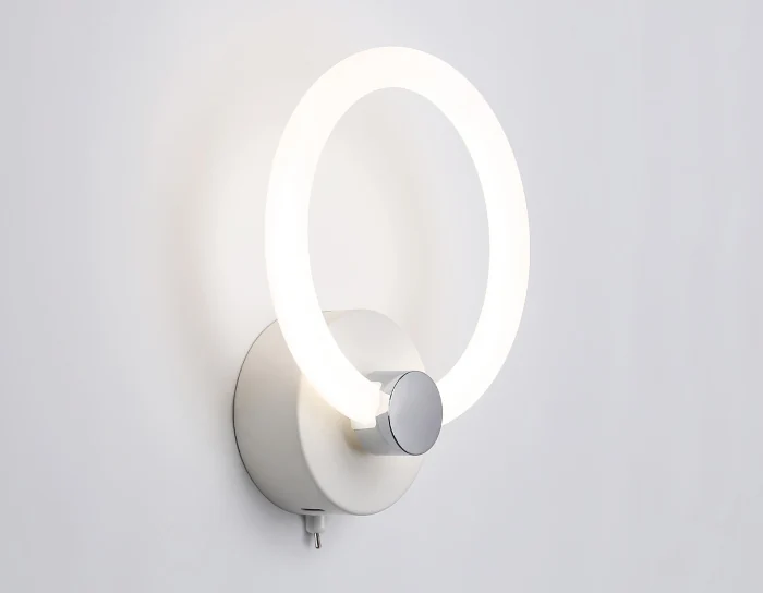 Светодиодный настенный светильник с выключателем на корпусе Ambrella light FA3849