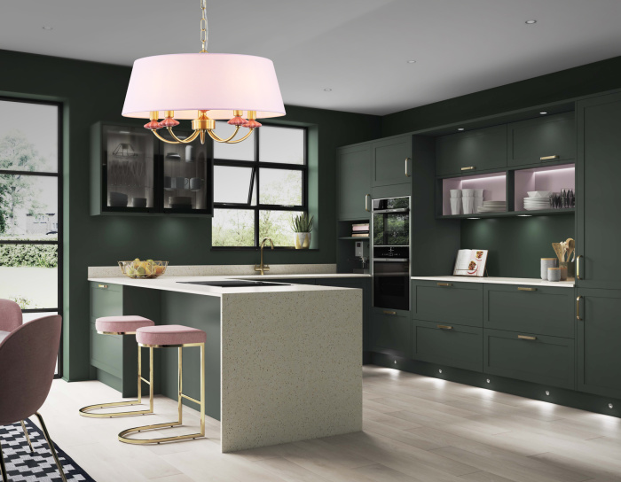 Подвесная люстра с абажуром и декором из керамики Ambrella light LH75021