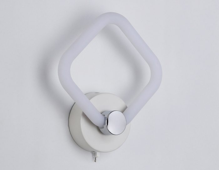 Светодиодный настенный светильник с выключателем на корпусе Ambrella light FA3871