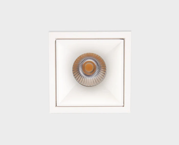 Светильник встраиваемый ITALLINE IT06-6020 white 3000K + IT06-6021 white