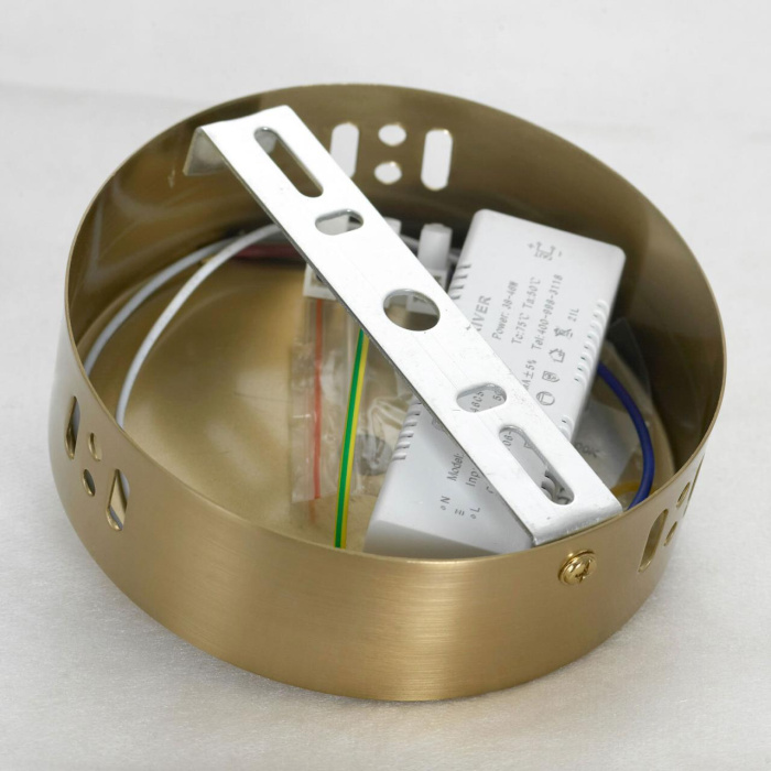 Подвесной светодиодный светильник Lussole Concord LSP-7021