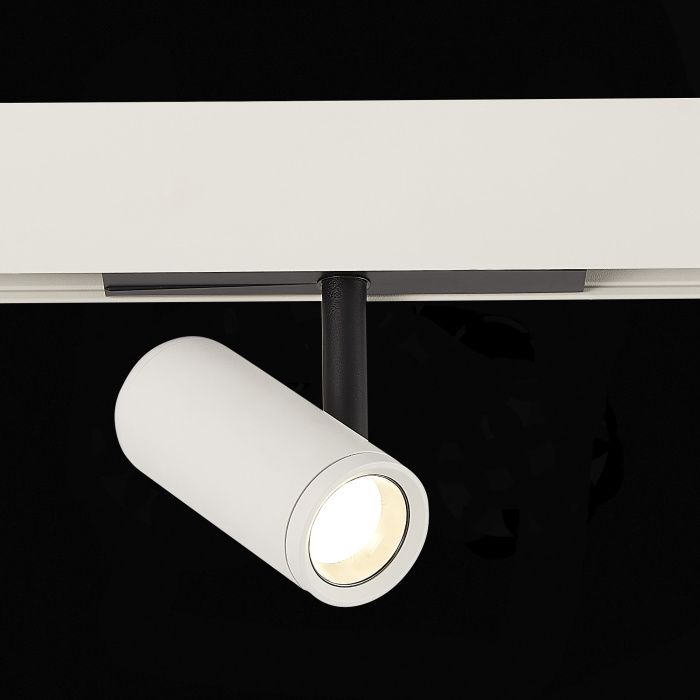 Магнитный трековый светильник Белый, Черный LED 1*8W 4000K 650Lm Ra>90 36° IP20 D42xH13 ST808.546.08