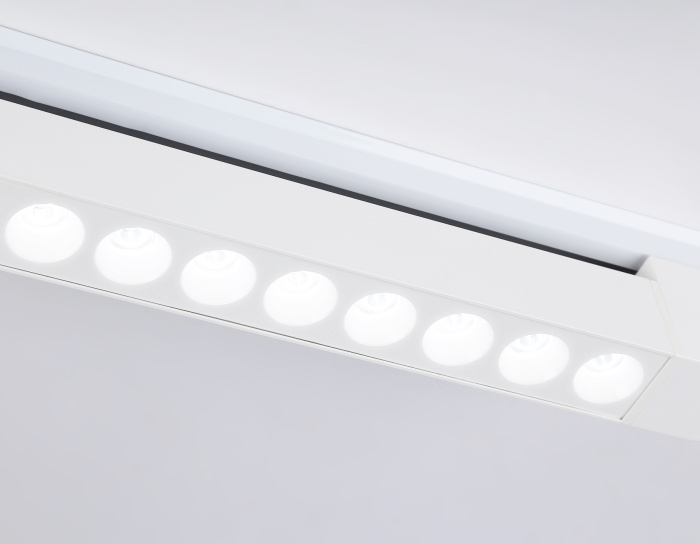 Трековый однофазный светодиодный светильник Ambrella light GL6706