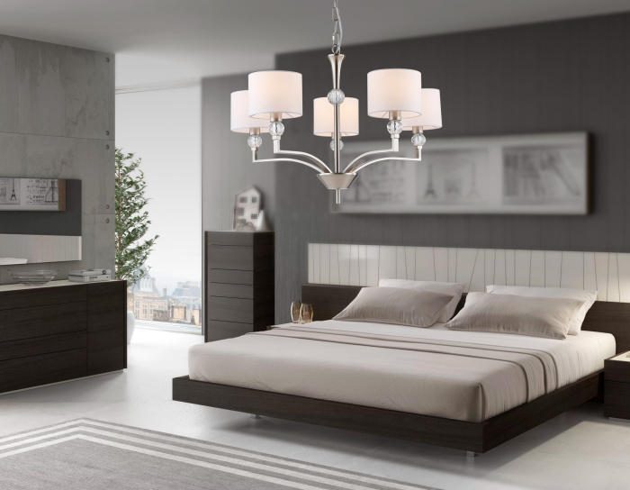 Подвесная люстра с абажурами и хрусталем Ambrella light LH71121