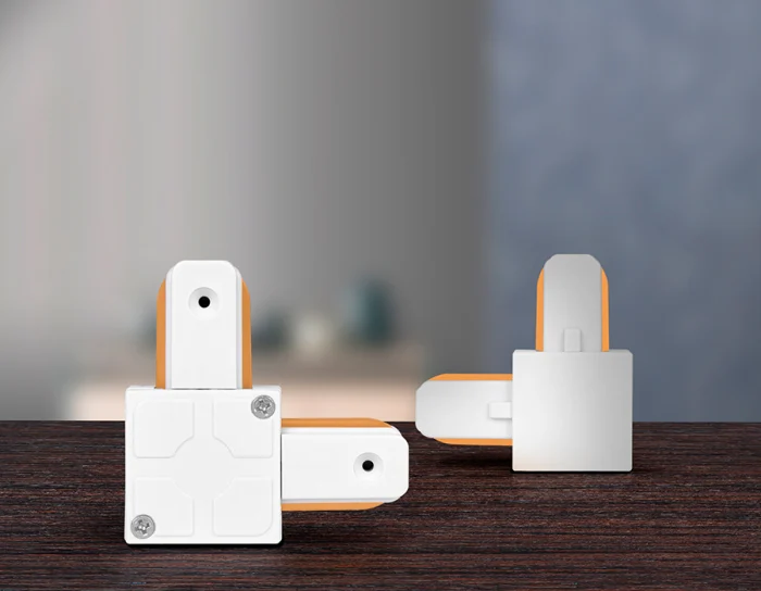 Коннектор угловой однофазный для соединения трековых шинопроводов Ambrella light GL7070