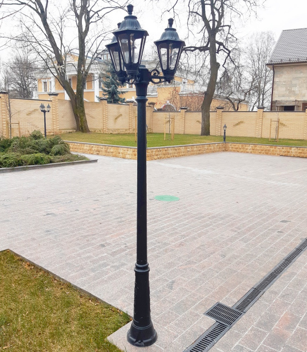 Садово-парковый фонарь FUMAGALLI RICU BISSO/RUT 3L E26.157.S30.AXF1R