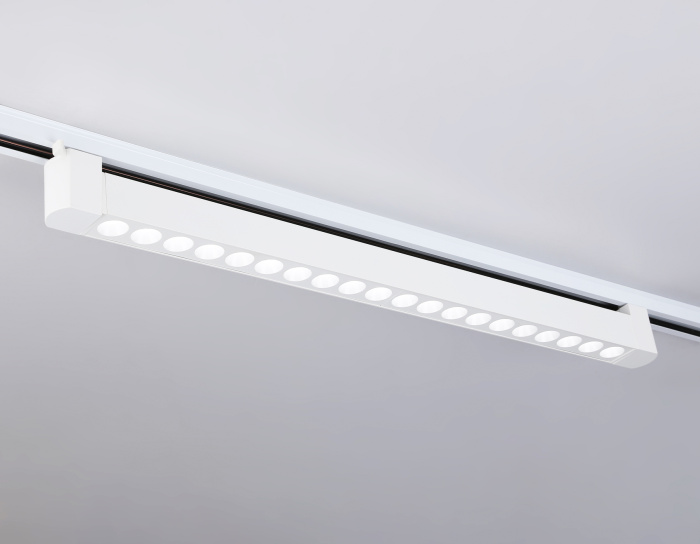 Трековый однофазный светодиодный светильник Ambrella light GL6718