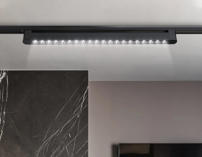 Трековый однофазный светодиодный светильник Ambrella light GL6721