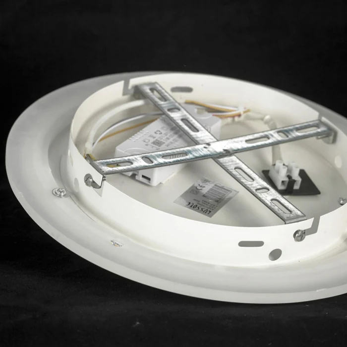 Потолочный светодиодный светильник Lussole Moonlight LSP-8463