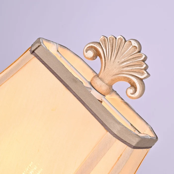 Настольная лампа Ancient R ImperiumLoft