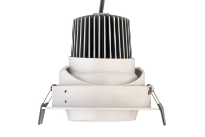 Встраиваемый светодиодный светильник Lucia Tucci Trulle 575.1-7W-WT