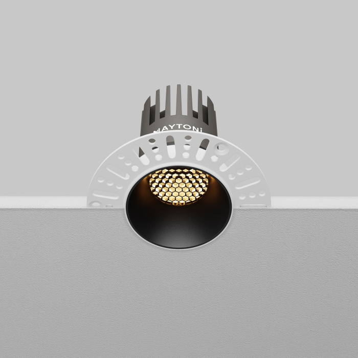 Встраиваемый светильник Maytoni Dip DL124-10W-2.7K-TRS-B
