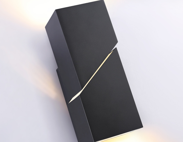 Настенный светильник со сменной лампой Ambrella light FW2475