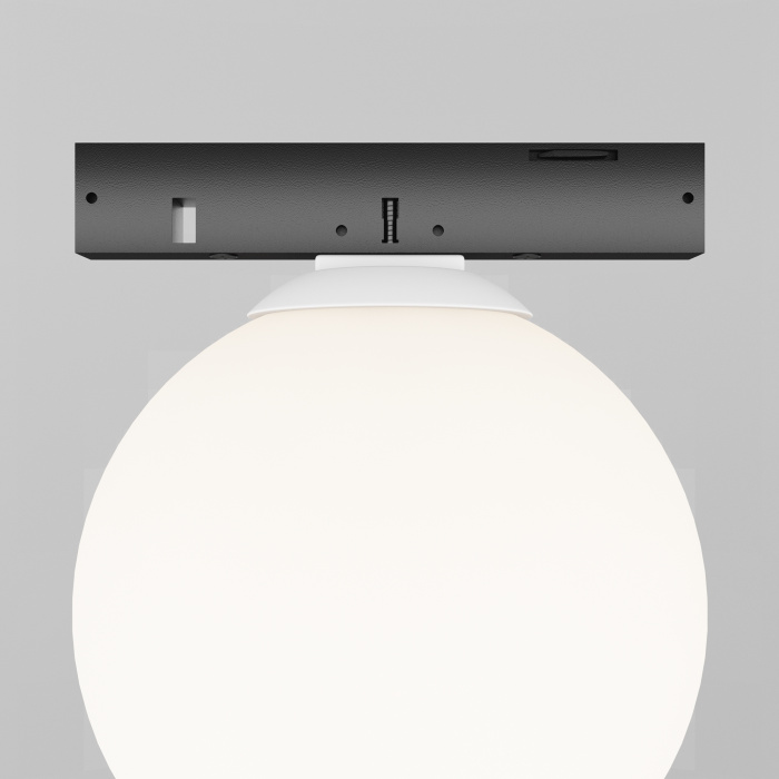 Трековый светильник Maytoni Luna TR185-1-3W4K-B