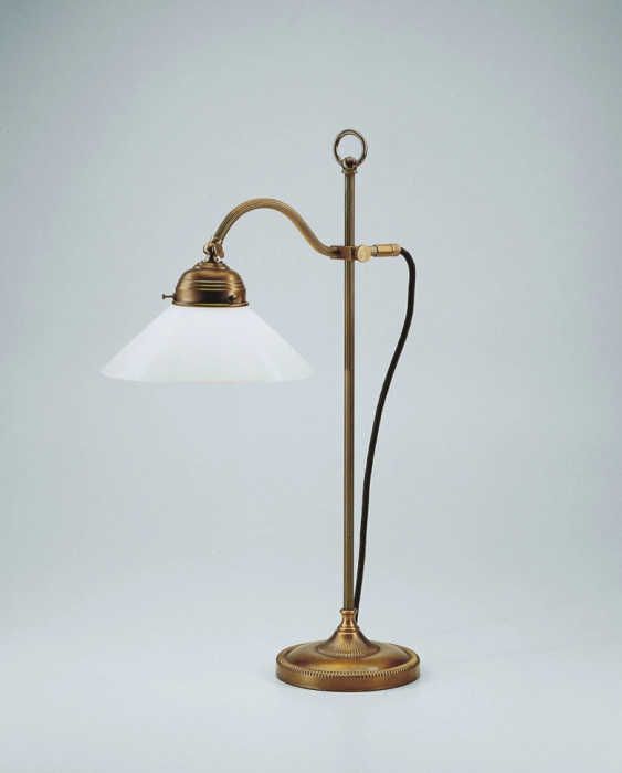 Настольная лампа Berliner Messinglampen OG1-17opB