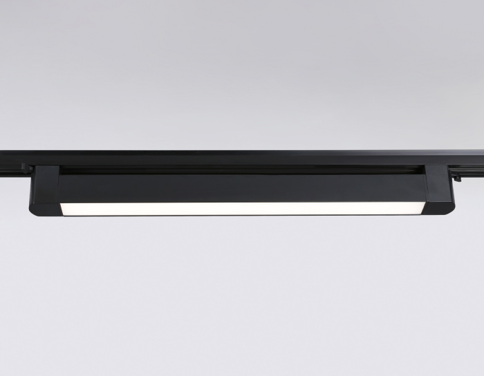 Трековый однофазный светодиодный светильник Ambrella light GL6739