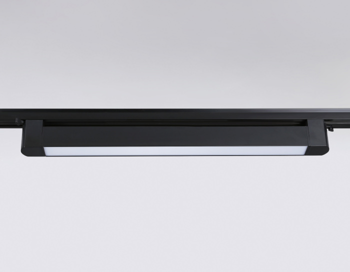 Трековый однофазный светодиодный светильник Ambrella light GL6739