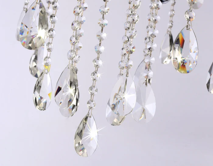 Подвесная люстра с абажурами и хрусталем Ambrella light TR4588