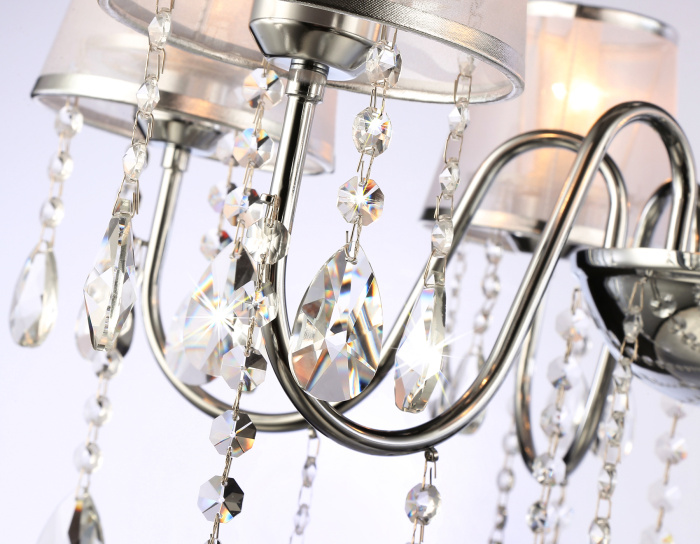 Подвесная люстра с абажурами и хрусталем Ambrella light TR4588