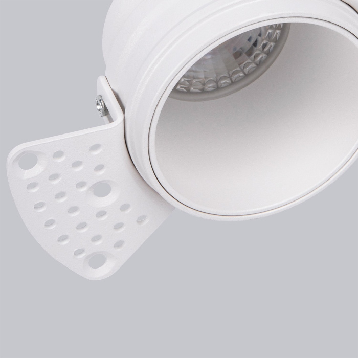 Встраиваемый светильник Favourite 4526-1C