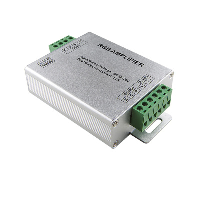 Усилитель LIGHTSTAR 410704