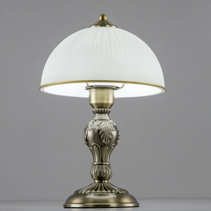 Настольный светильник Citilux Адриана CL405823