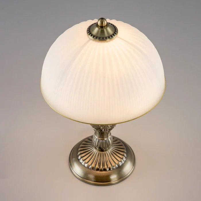 Настольный светильник Citilux Адриана CL405823