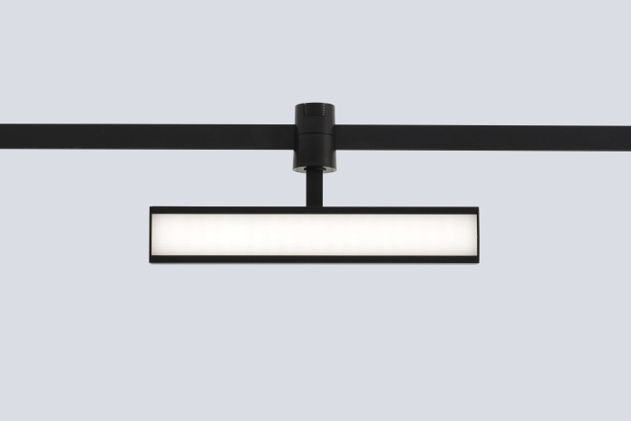 Светильник трековый для гибкой магнитной системы Crystal Lux CLT 0.37 001 10W BL SMART