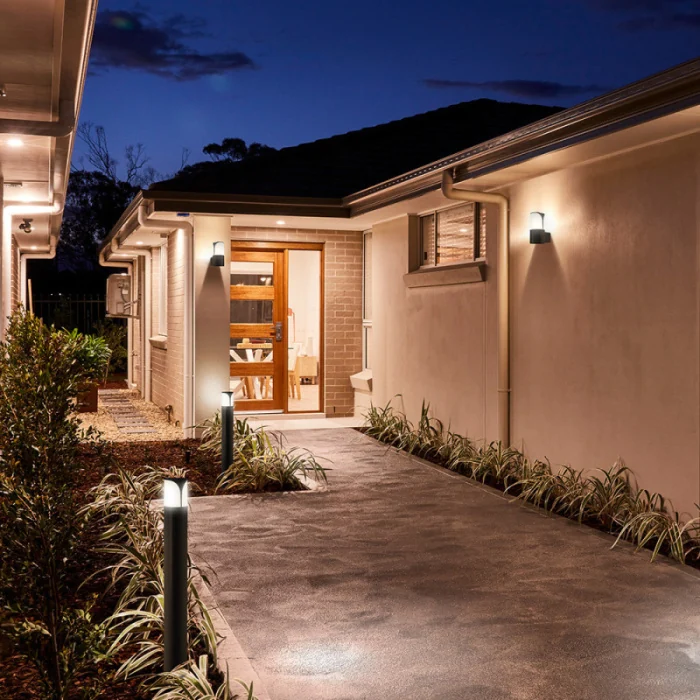 Садово-парковый светильник Maytoni Piccadilly O018FL-01B