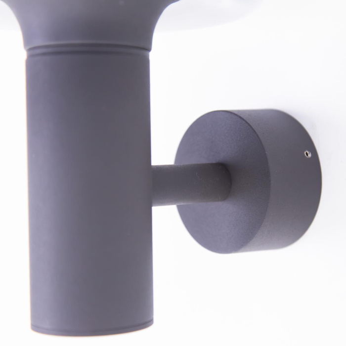 Уличный настенный светильник Citilux Garda CLU01W