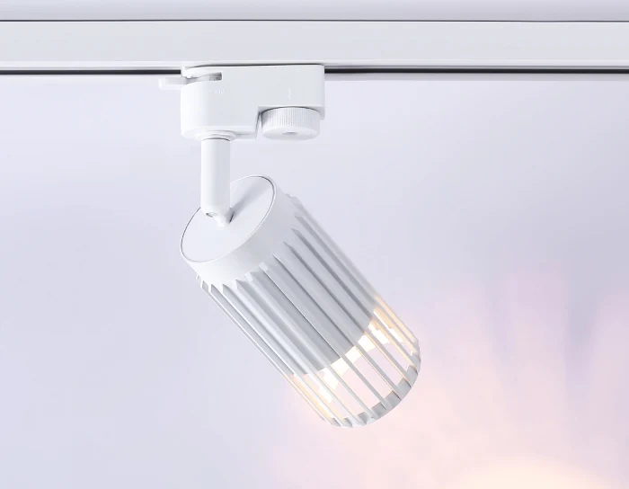 Трековый однофазный светильник со сменной лампой Ambrella light GL5157