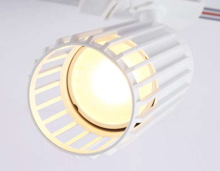 Трековый однофазный светильник со сменной лампой Ambrella light GL5157
