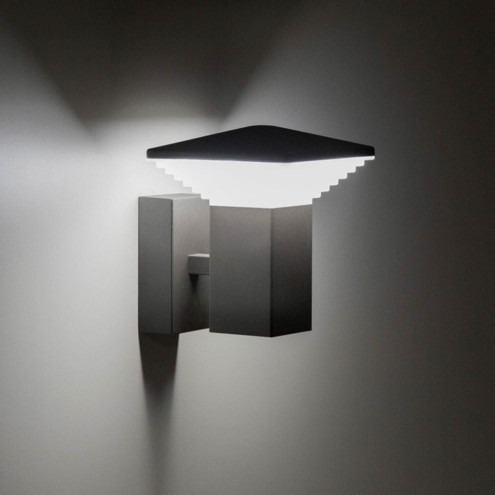 Уличный настенный светильник Citilux Garda CLU02W