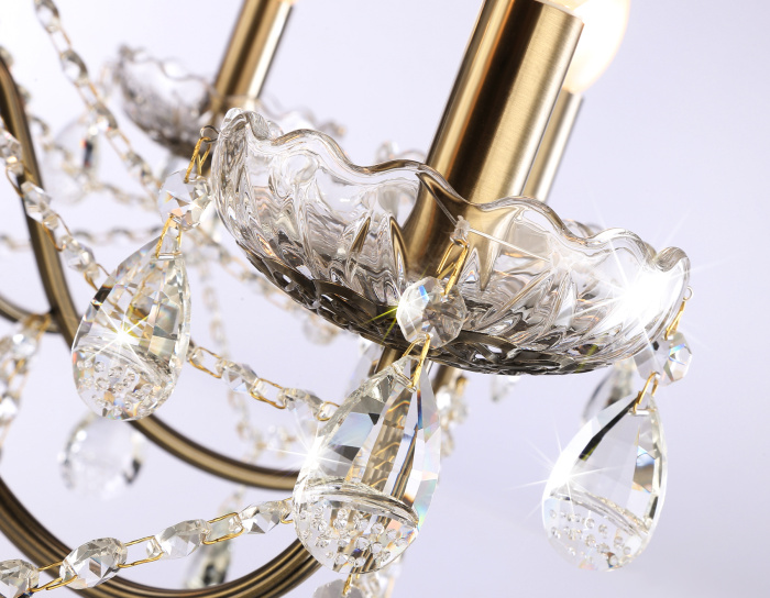 Подвесная классическая люстра с хрусталем Ambrella light TR4950